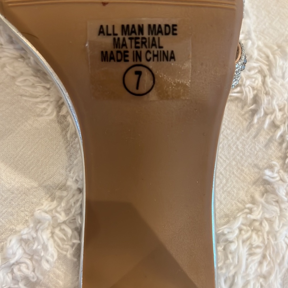 Formal Shoes - Picture 2 of 4